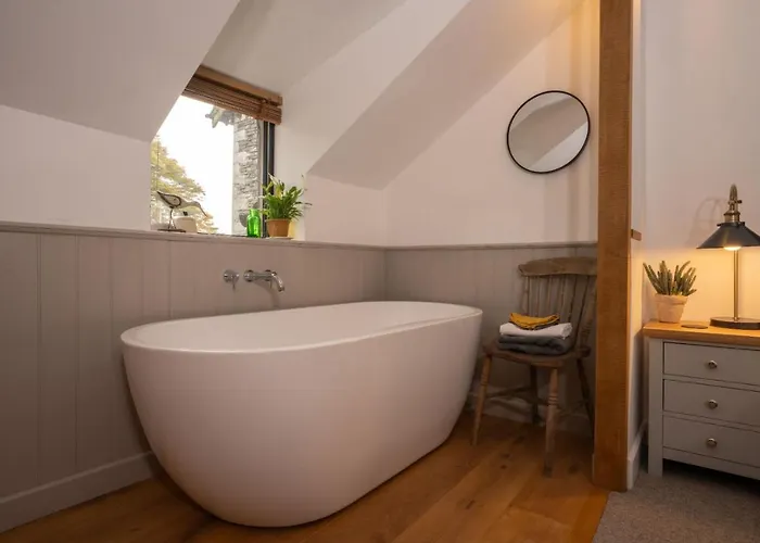 Beautiful Luxury One Bedroom Retreat In Far Sawrey